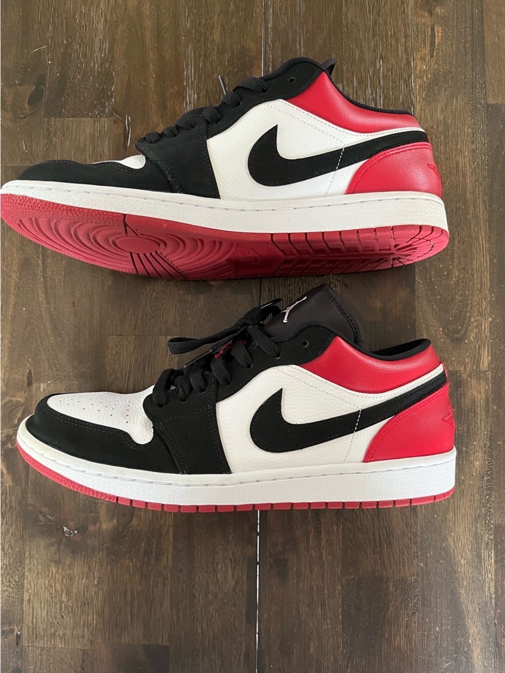 Air Jordan 1 Low - Black Toe - Picture 5 of 7